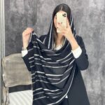 شال تکرنگ تک رنگ نخی سفید مشکی فران لند ترند رگنار
