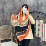 شال نخ چهر فصل فران لند کرم سبز سرمه ای نارنجی مشکی منگوله دار پر