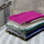 شال تکرنگ تک رنگ اسلپ مرواریدی سفید مشکی فران لند ترند عمده