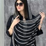شال تکرنگ تک رنگ حصیری ریشه پرزی سفید مشکی فران لند ترند عمده
