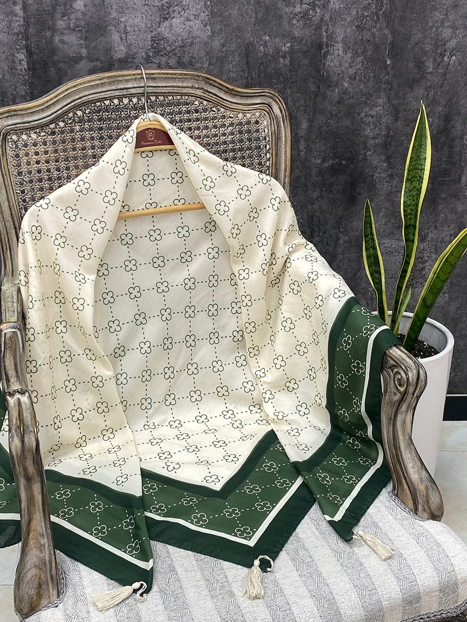 روسری ونکلیف نخی قواره 140 فرانلند رشت