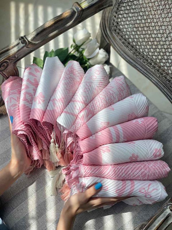 شال نخی پلیسه طرحدار صورتی فرانلند رشت