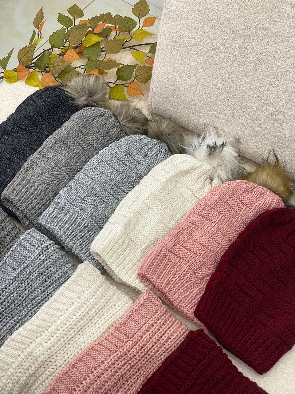 شال کلاه پوم دار بافت فرانلند رشت