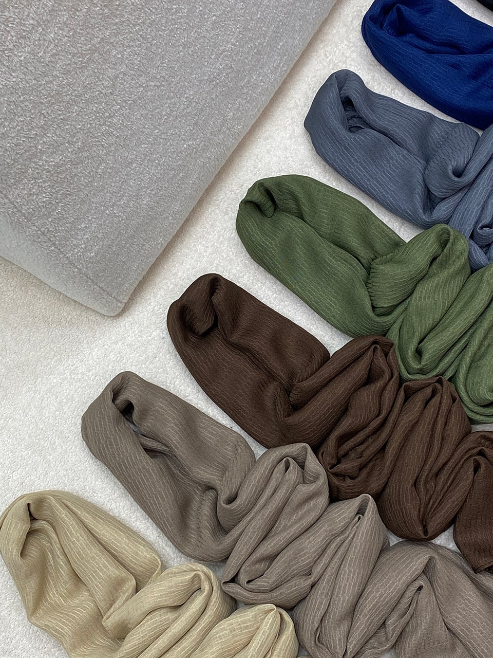 شال تک رنگ پاییزه رشت فرانلند