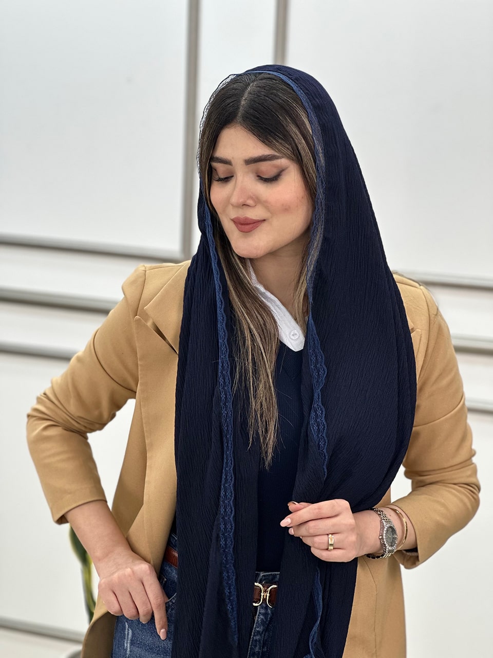 شال پلیسه دور دانتل پاییزه فرانلند رشت