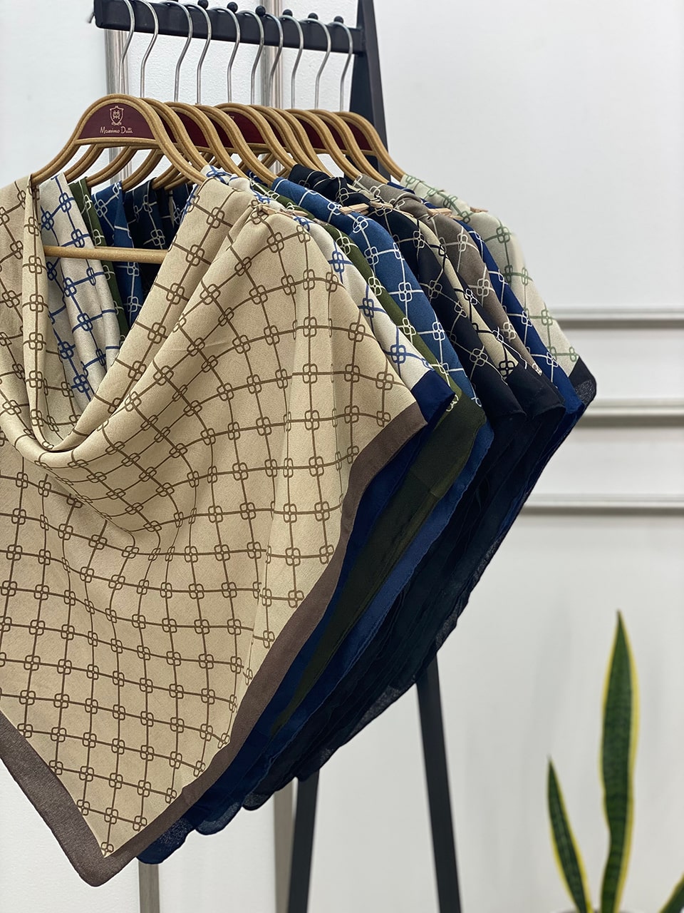 روسری ونکلیف قواره 100 ماردانه روز مادر فرانلند رشت