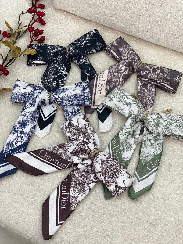 میی اسکارف کریستین دیور نحی لمه دار فرانلند رشت