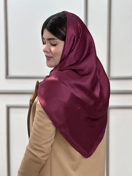 روسری ساتن قواره 110 پروانه فرانلند