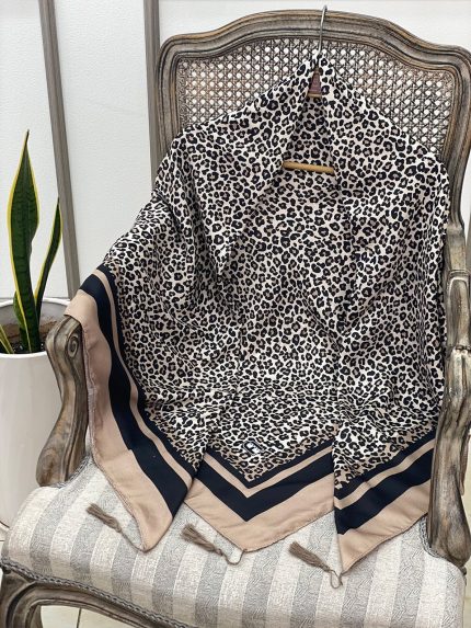 روسری نخی قواره 140 فرانلند