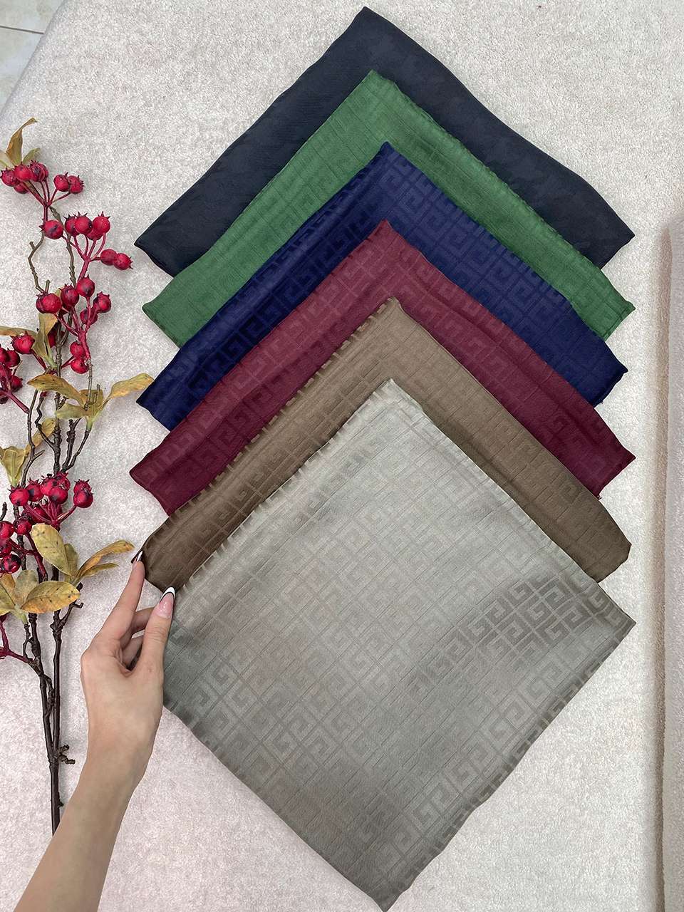 روسری ژاکارد جیوانجی قواره 110 فرانلند رشت عمده خدادوست