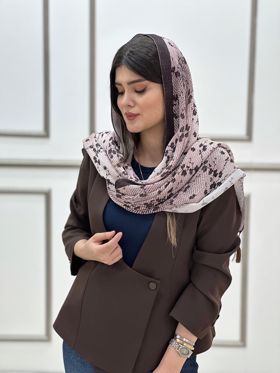 شال پلیسه لمه دار گل شال و روسری فرانلند رشت